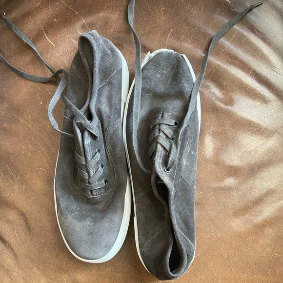 benfield leather platform sneaker